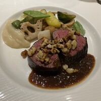 レストラン アラジン - 蝦夷鹿モモ肉のロースト・クルミ