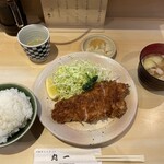 丸一 - ロースカツ定食(ランチ1,500円)