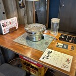 松阪食堂 - テーブル席