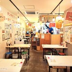 串カツ田中 - 1階　店内