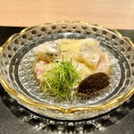 蓬左茶寮 - トラフグの火取り造り パルミジャーノ風味