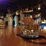 バー ウダ - ☆まずはボウモアをロックでね～