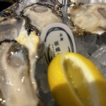 月島オイスター倶楽部 - 