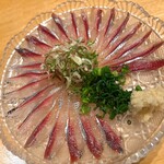 炭火割烹とも - お晩酌コース(伊東港朝捕れイワシの薄造り)