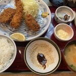 かつ波奈 - 胡麻はすり鉢で自分ですります