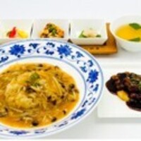 黒トリュフ入りフカヒレあんかけご飯セット