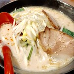 台湾家庭料理 瑞麟軒 - 辛ネギ豚骨麺