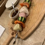 WHY BEER? - 肉と野菜の串焼き