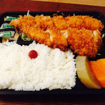 とんかつ新和 - 若鶏フライ弁当