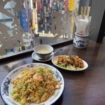 青龍門 - 五目炒飯＆油淋鶏セット（1000円）