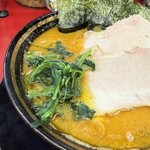 豚骨醤油ラーメン 王道家 - 