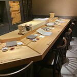 鮨処 池上 - カウンター席