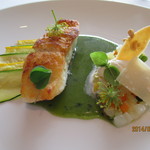 CROWN - スズキのムニエル夏野菜のミネストローネ風ピストー入りブイヨンとともに