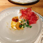 The INNOCENT CARVERY - 自家製熟成生ハム　蜜珠柿とマスカルポーネチーズ