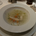 ウルフギャング・ステーキハウス シグニチャー - 大山鶏のスープ