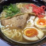 天天有 ひるまや - 限定豚骨ラーメン煮玉子入り