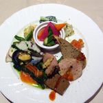 トラットリア イル シレーネ - 2014年7月、15種盛り付け大変そう