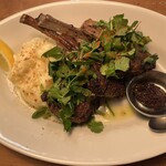 think食堂 - ラムチョップのスパイスハーブロースト