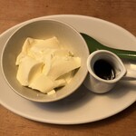 think食堂 - 豆乳のブランマンジェ　黒糖スパイスソース