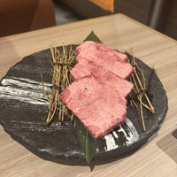 近江うし 焼肉 にくTATSU 青山本店 - 