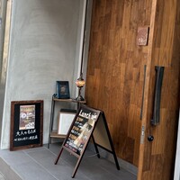 Petite amie et Coffre à jouet - 