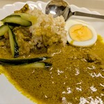 tell me キッチン - スパイスキーマカレーには
      　　無農薬玄米ごはんをチョイス