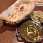 ブッダスパイス - Aセット（サグチキン）ドリンクも付いています。