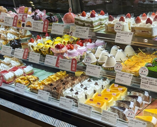 Fujiya Atore Kawasaki Ten - Kawasaki/Cake | Tabelog