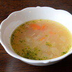 ル・ヴィルギュル - 【スープ】本日のスープは、パセリの効いた野菜スープです。