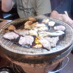 福山駅前酒場　情熱ホルモン - 焼き始めて後半②(2014.07.05)