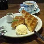 雪詩慕雲 - ワッフルとダージリン