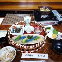 出羽屋 - 山菜籠膳