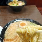 とんこつラーメン まる一 - 