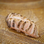 にぎり鮨 一五〇 - 炙り太刀魚（おすすめ）