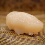 にぎり鮨 一五〇 - ホタテ