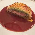 レストラン ザ・カステリアンルーム - フォアグラのピティヴィエ ボルドレーズソース