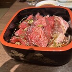 神戸牛焼肉と冷やしピーマン 金肉屋 - 