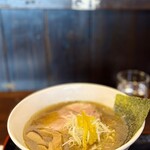 麺や 虎 - 朝ラー煮干し(醤油)750円