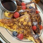 シーウルフダイナー - フレンチトースト1,480円税抜。普通に美味い。