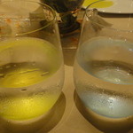 ペッシェ・ロッソ - お水・・・入れ物の底に色が付いていて・・・感じの良い入れ物＾＾