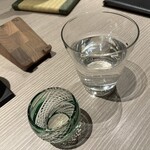 おい河 - お水も