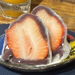 立呑み とだか - (12品目) いちご大福
      2025年2月25日