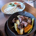 Pub & Grill 7 TAPS TAVERN - 