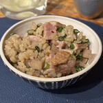 立呑み とだか - (10品目) 鴨とレンコンの炊き込みご飯
      2025年2月25日