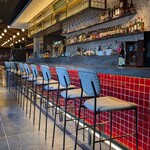 Pub & Grill 7 TAPS TAVERN - 