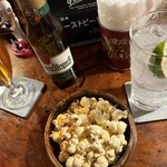 ビリー・バルゥーズ・ビア・バー - 