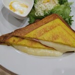 カレーハウス CoCo壱番屋 - ハムチーズホットサンド