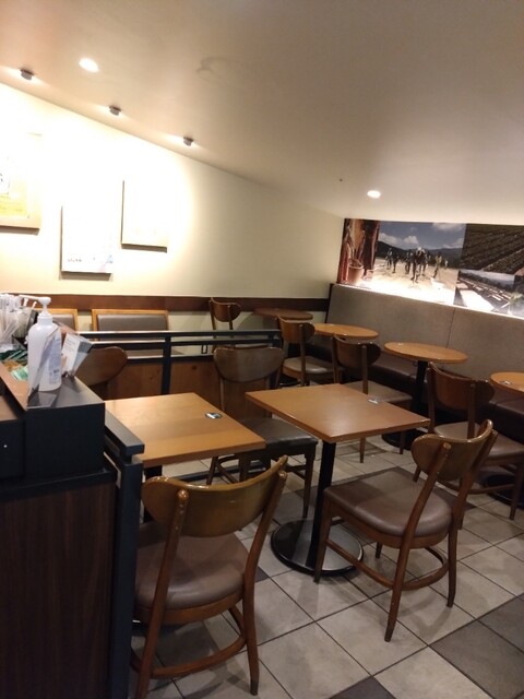 Starbucks Coffee Naeki Chikagai Yunimo-Ru Ten photo 5