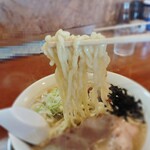 煮干中華 あさり - 辛味そばは手もみ太麺です