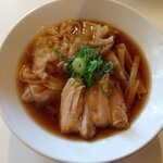 喜多方 満喜 - 醤油ワンタン麺